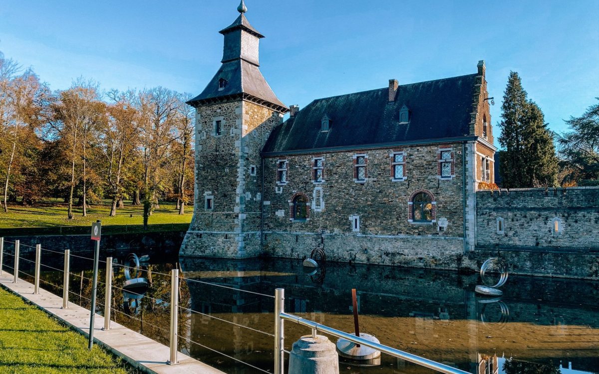 promenade-jehay-Ju-on-the-road-9-1920x1440